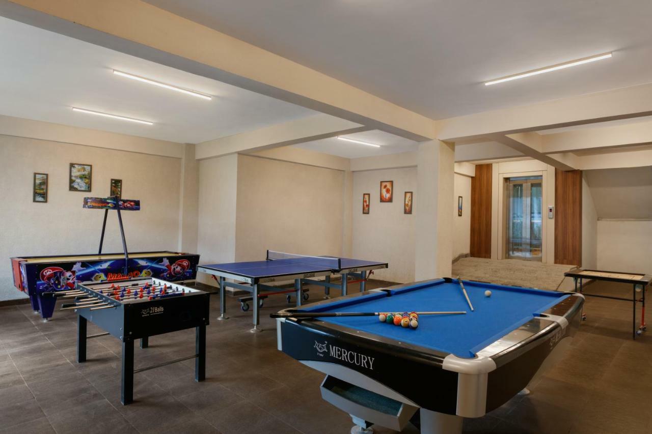 Alokik Resort- Pure Veg Manāli Extérieur photo